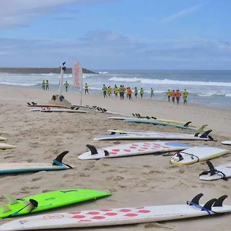 Apartment Surf Camp *